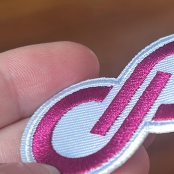 🆕Poshmark Embroidery Patch - Picture 2 of 3